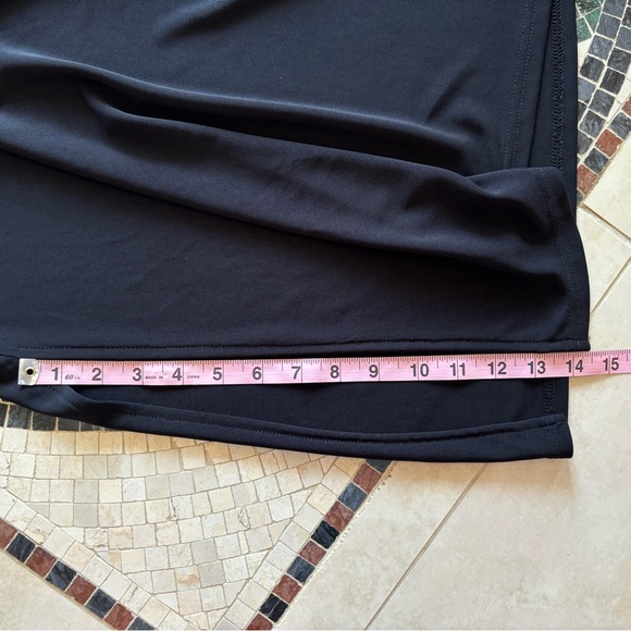 Vintage Petite Sophisticate Black Long Skirt with Dual Side Slits Sz S - Picture 4 of 6